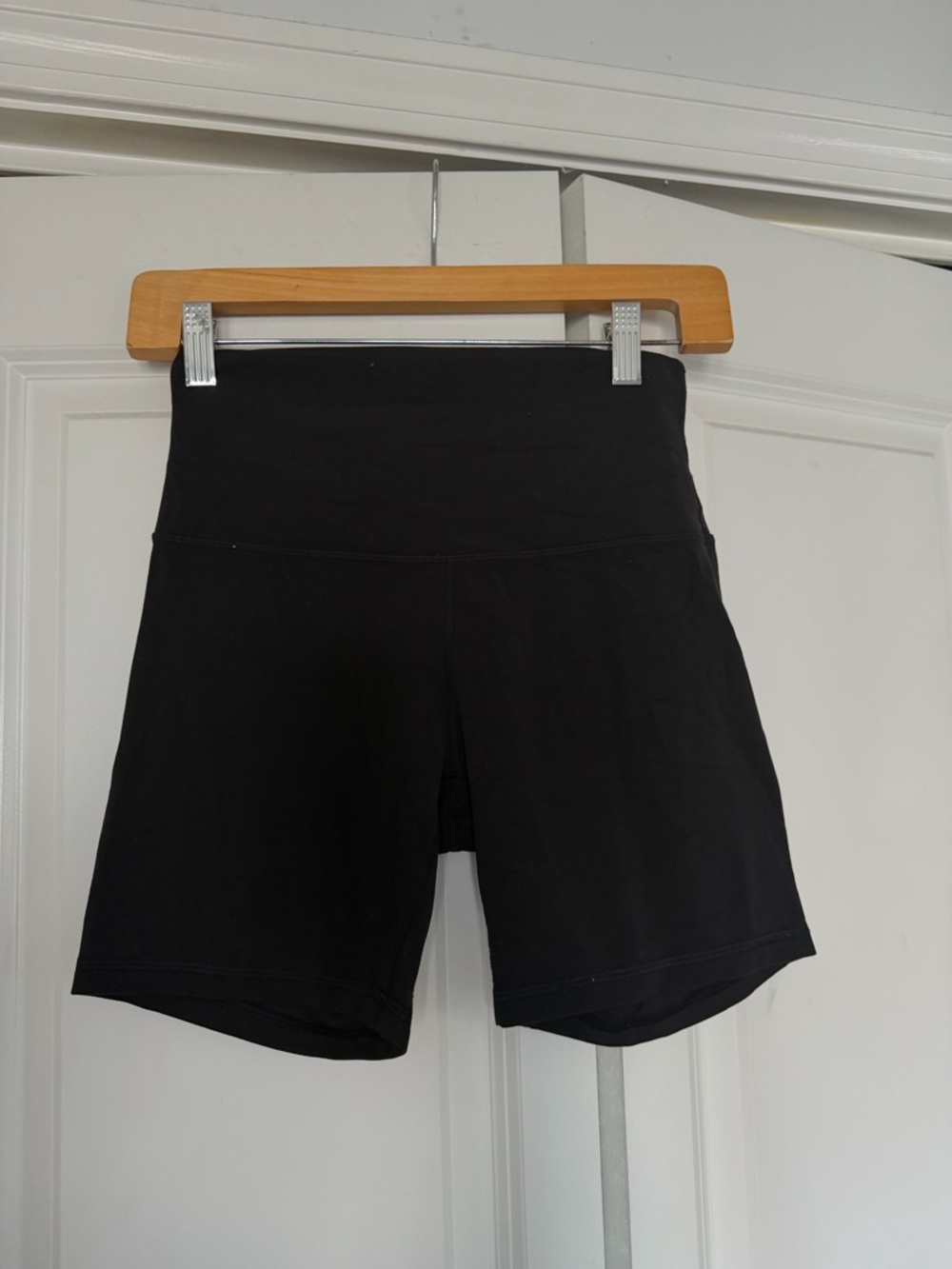 lululemon athletica Black Align Biker Shorts - Picture 2 of 4